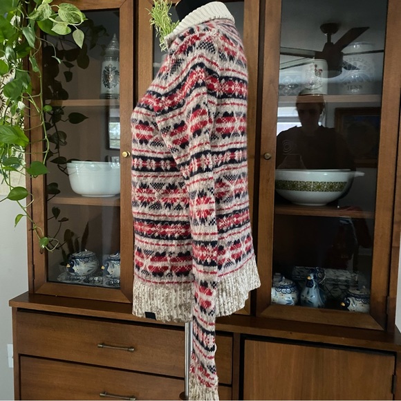 Calvin Klein 1/4 zip Winter Wool Sweater - Picture 3 of 8